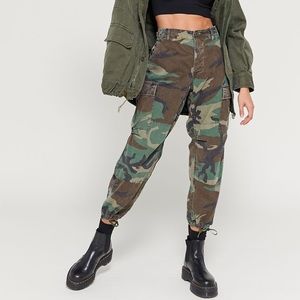 Urban Outfitters Vintage Original Camo Army Pants